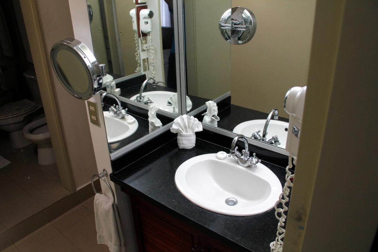 Hotel Altamira Suites カラカス エクステリア 写真